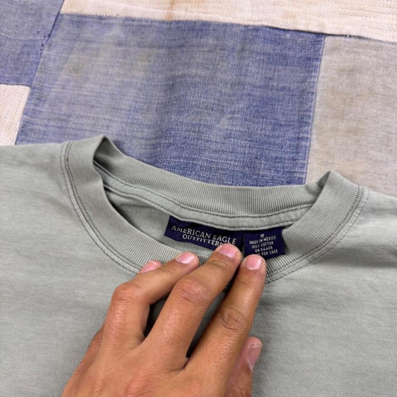 2000s American Eagle AE Surf Graphic Tee | Small
