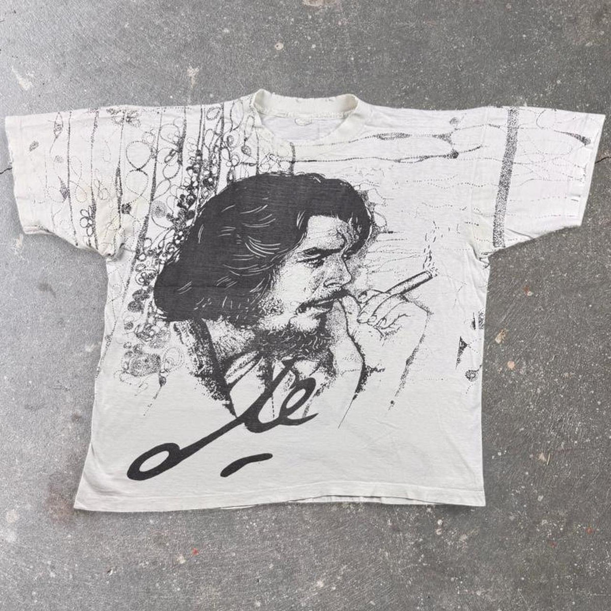 1990s Che Guevara Cigar All-Over Print Distressed Tee | XL