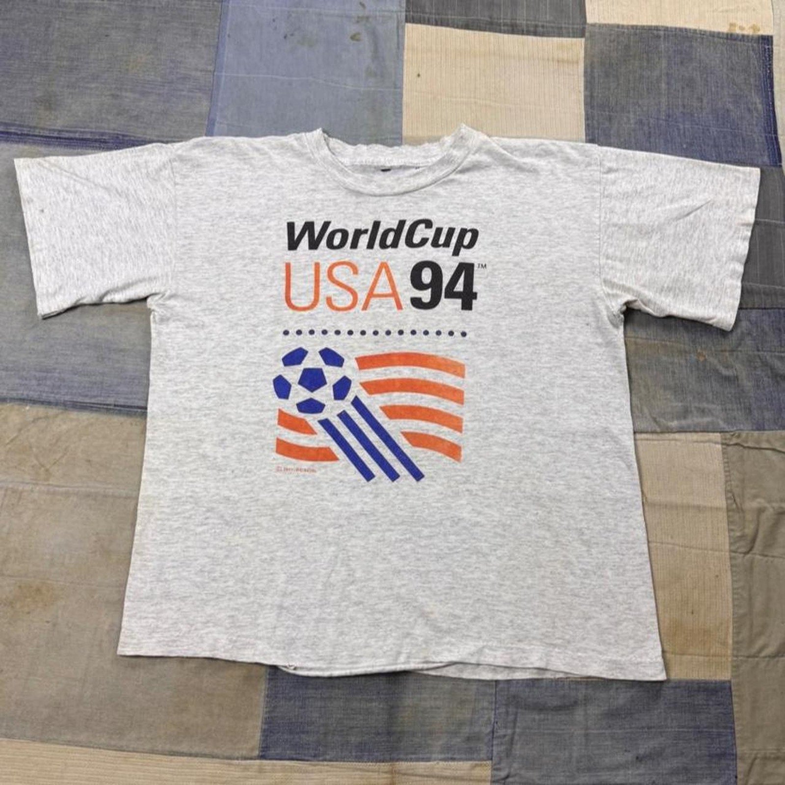 1994 FIFA World Cup USA Logo Graphic Tee| Medium