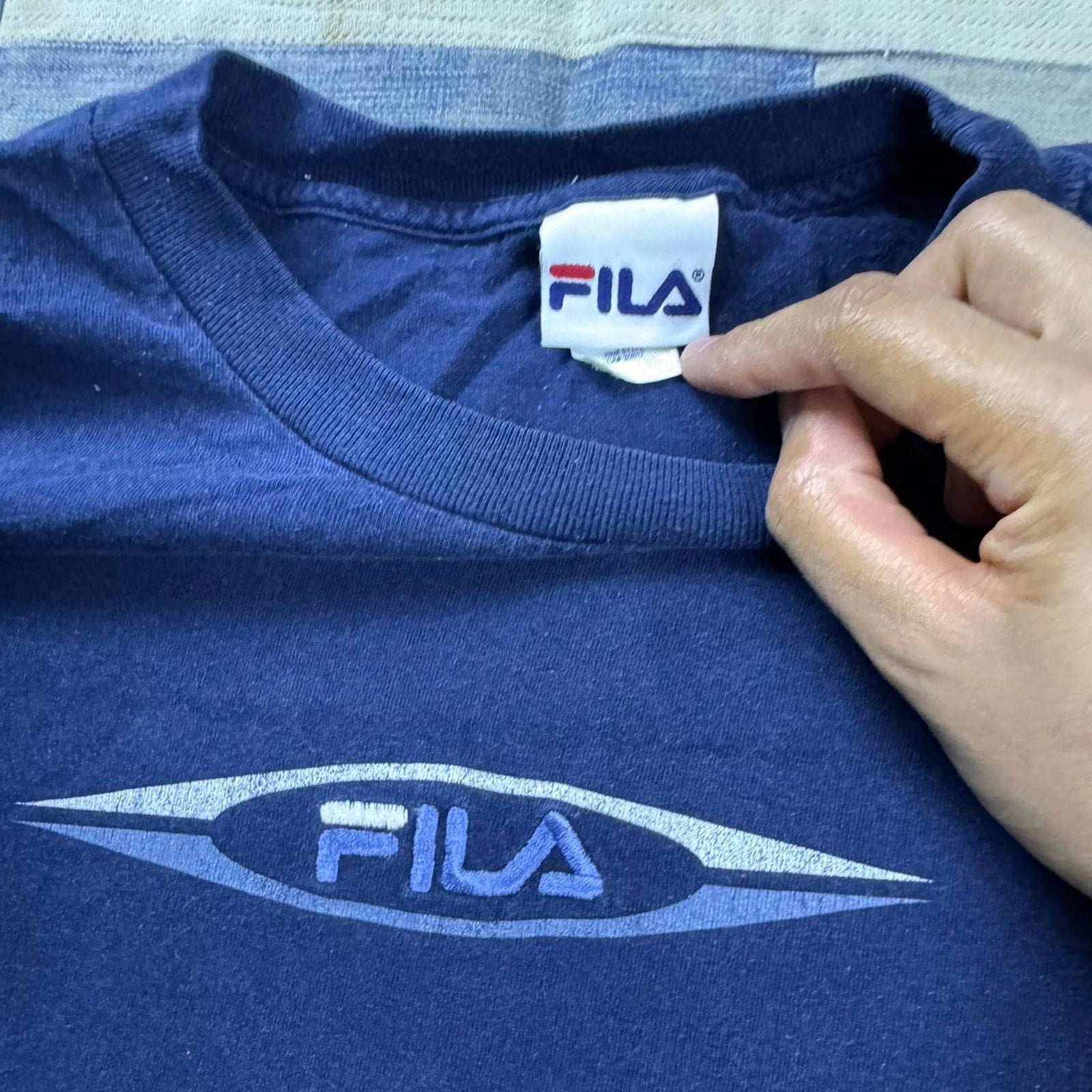 2000s Fila Embroidered navy blue Tee | XL