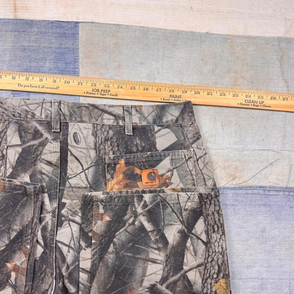 1990s Carhartt Treestand Camo Carpenter Pants | 39 x 29