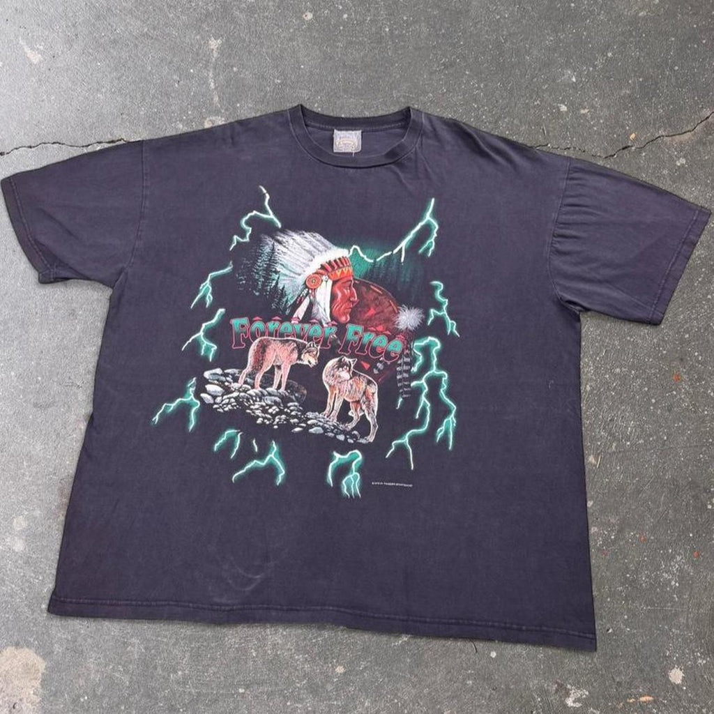 1990s USA Thunder “Forever Free” Native American Wolves Tee | XL