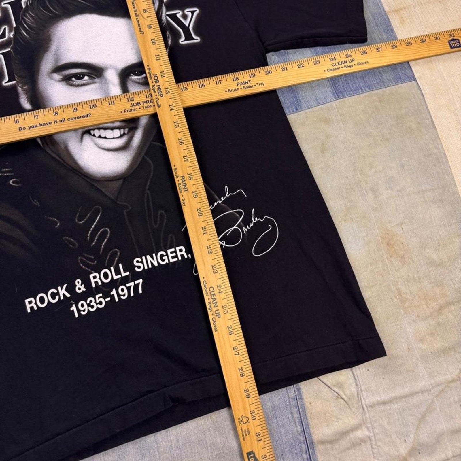 2000s Elvis Presley Rock & Roll Singer Memorial Tee | Large