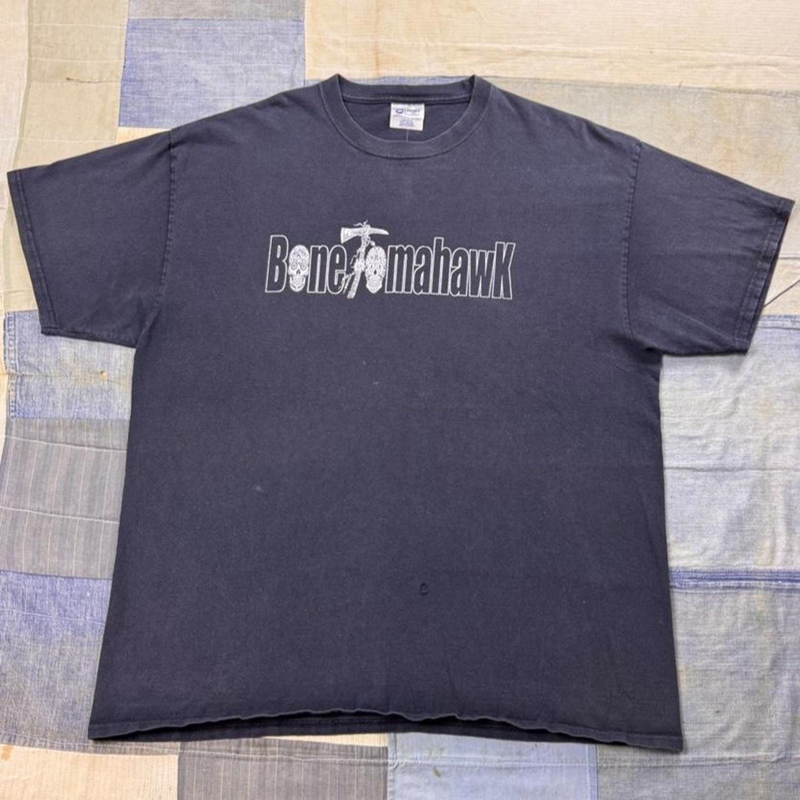 2000s Bone Tomahawk Movie Promo Graphic Tee | XL