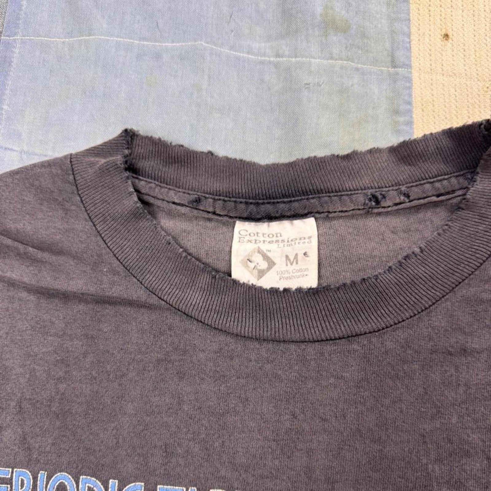 2002 Periodic Table of the Elements Science Graphic Tee | Medium
