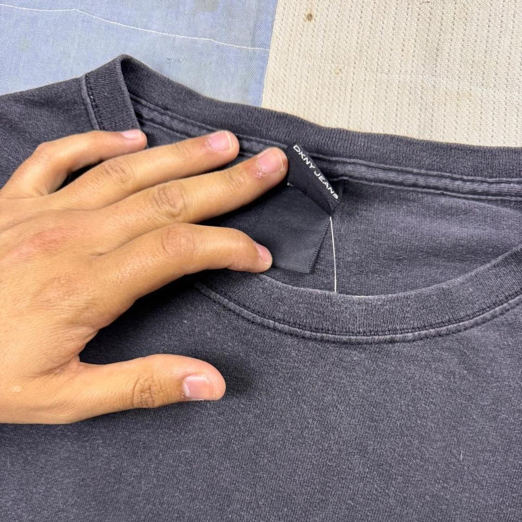 2000s DKNY Jeans Long Sleeve Graphic Tee | XXL