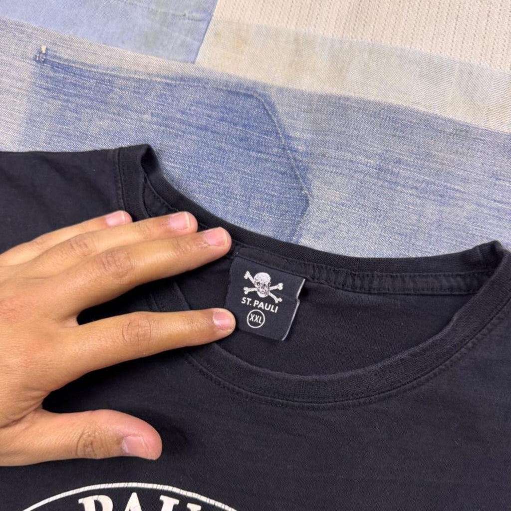 St. Pauli Fans Gegen Rechts Double-Sided Punk Soccer Tee | XXL