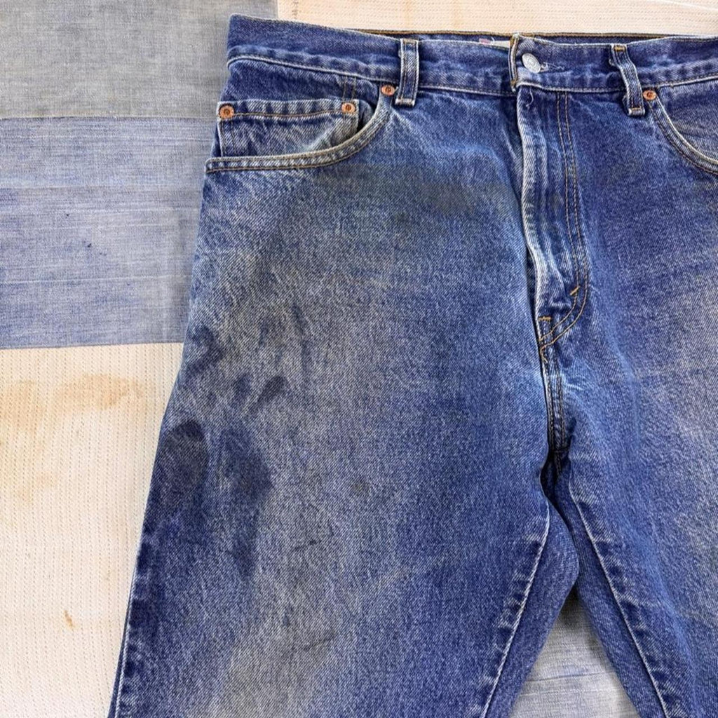 2000s Levi's 517 Bootcut Faded Blue Jeans | Size 33 x 29.5