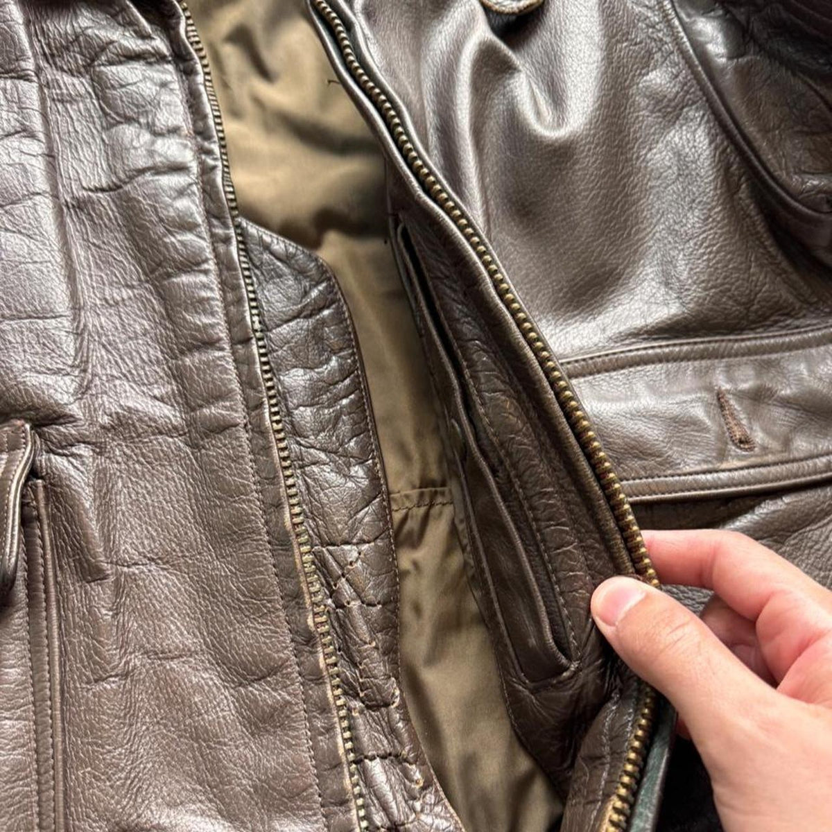 1970s–80s USN G-1 Brown Leather Flight Jacket Mouton Collar Serval Zipper