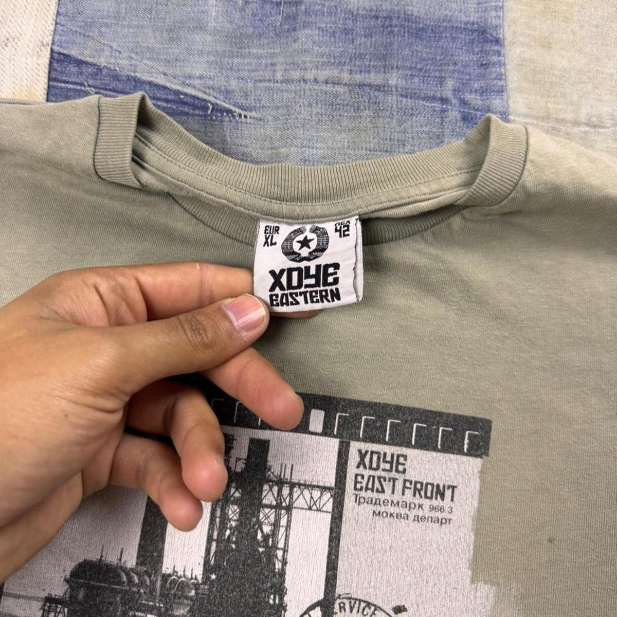 2000s Xoye Eastern St. Petersburg Industrial Graphic Long Sleeve Tee | XL
