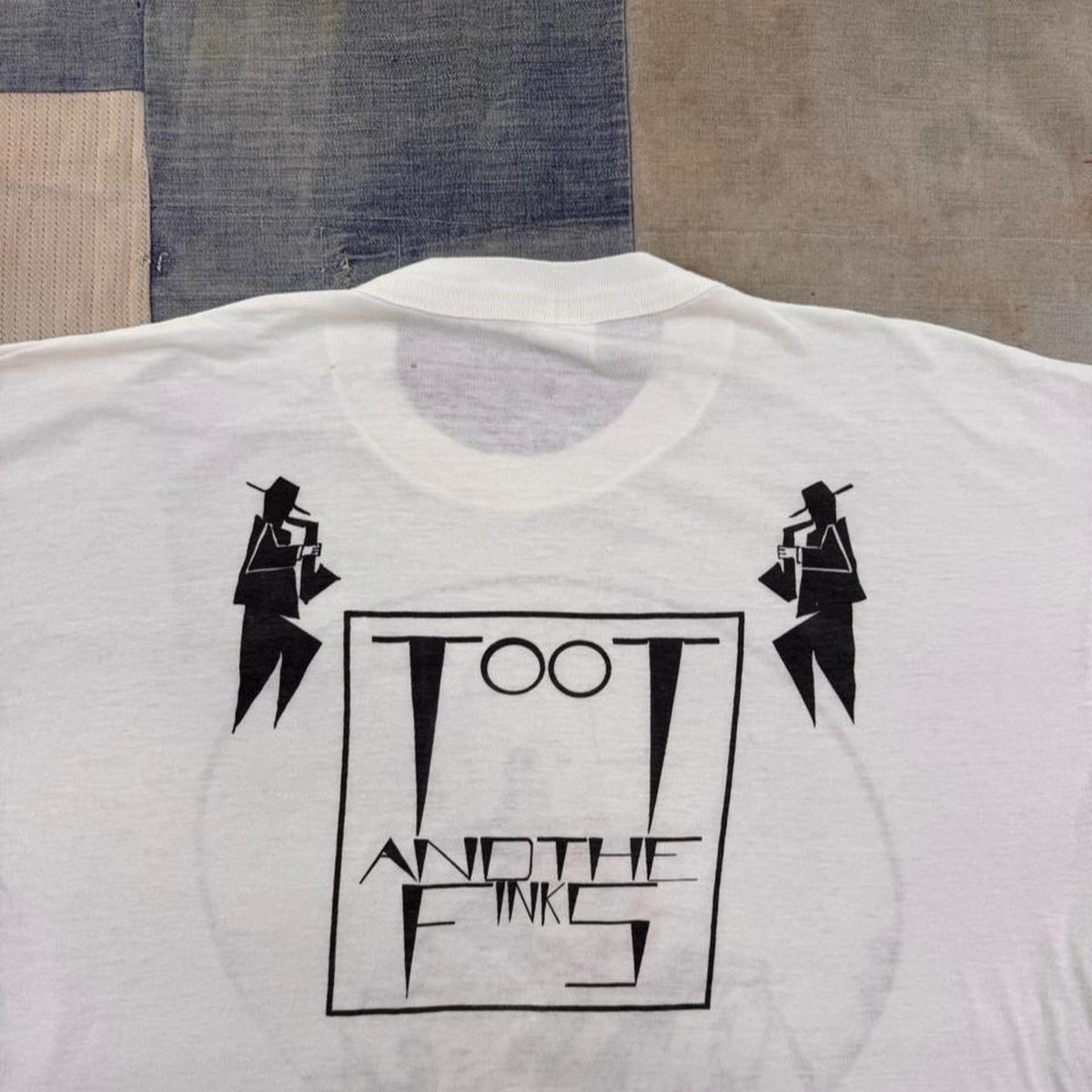 1980s Toot and the Finks Detective Graphic White Band Tee | XL