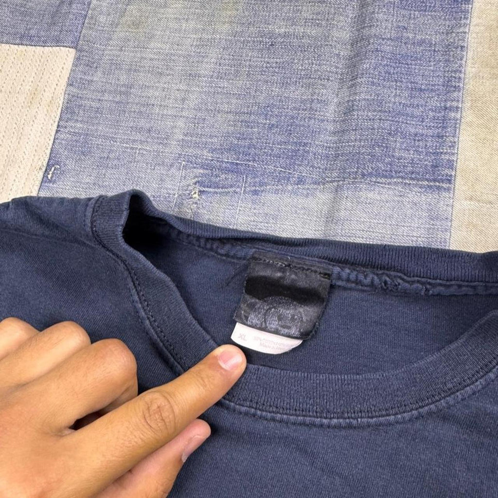 2000s Not Here to Make Friends Slogan Tee | XL