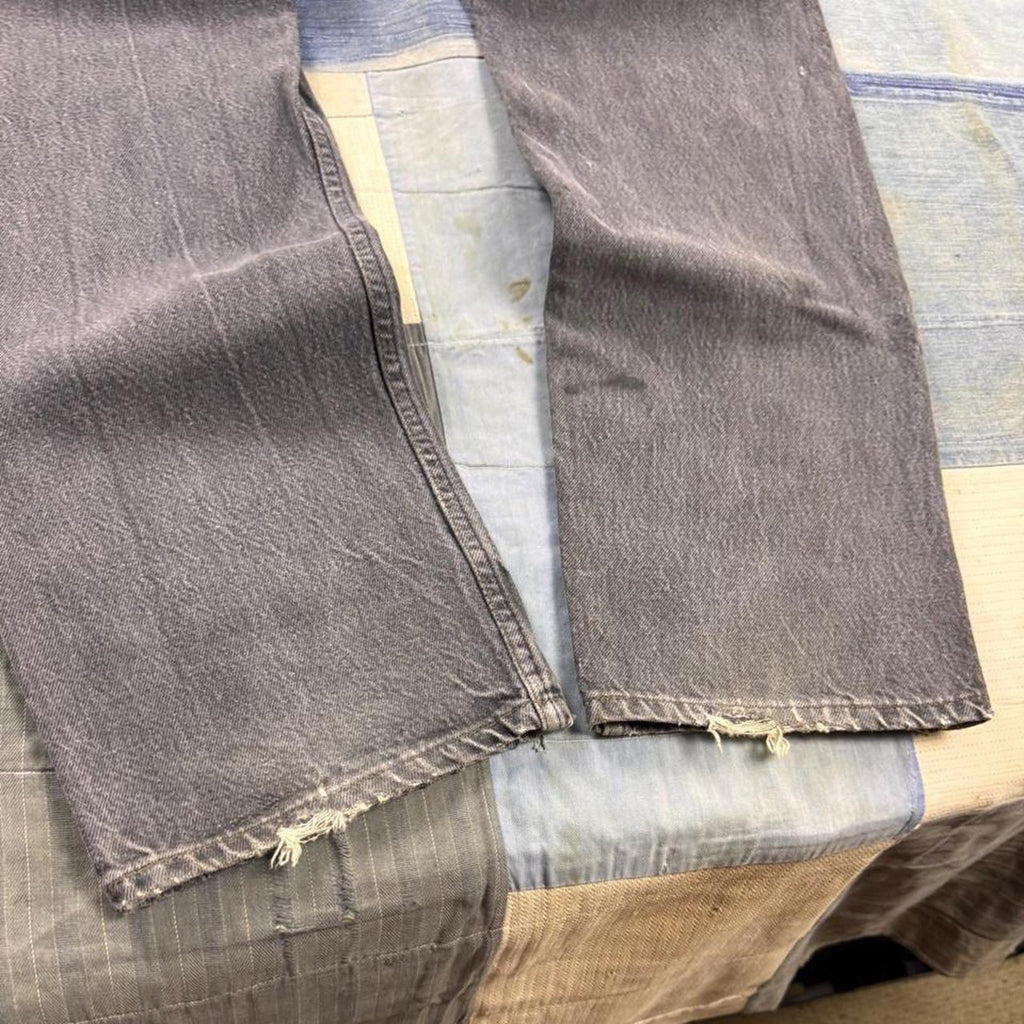 1990s Levi’s 501 Faded Black Button Fly Jeans | 33x32