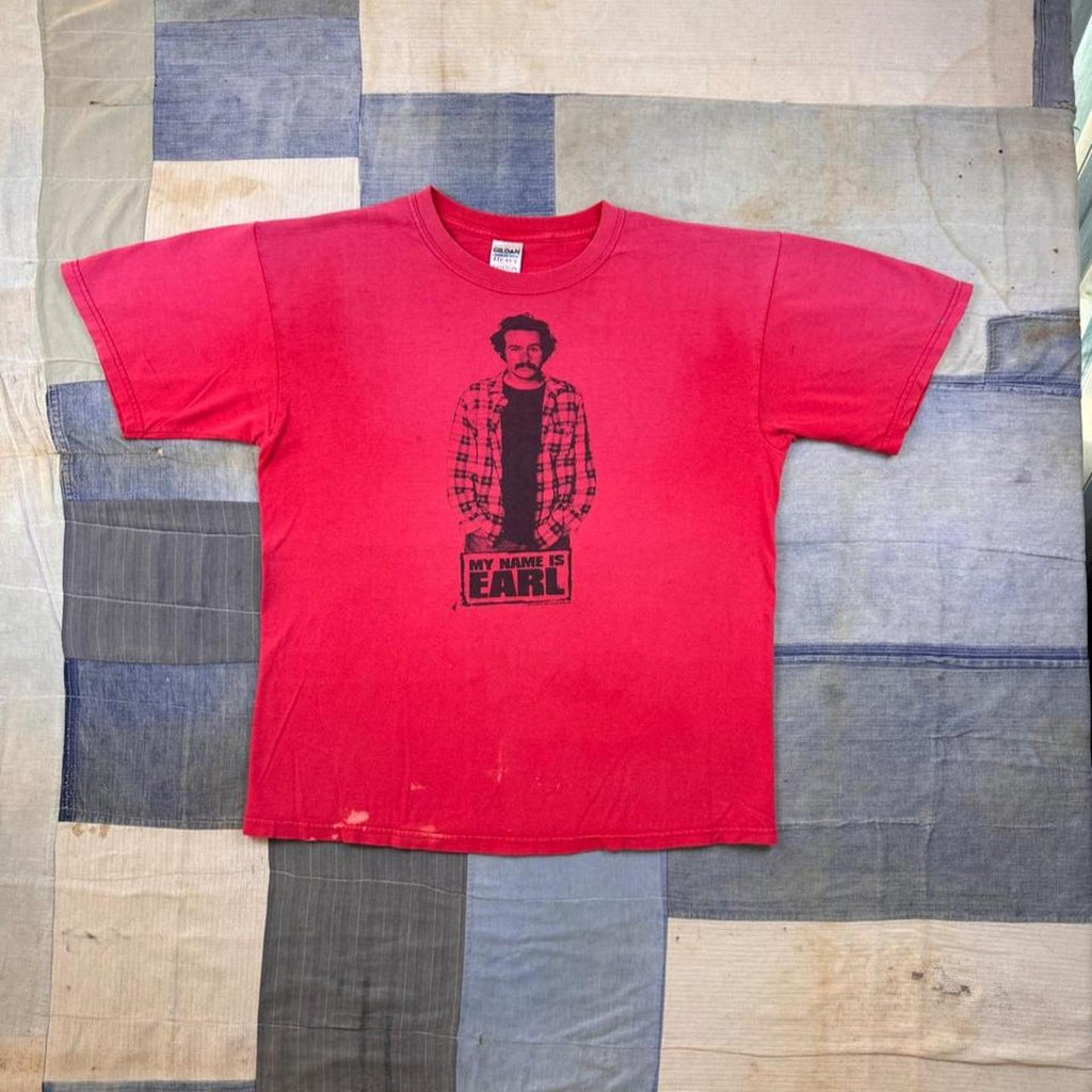 2005 My Name Is Earl Red TV Show Graphic Tee | Large