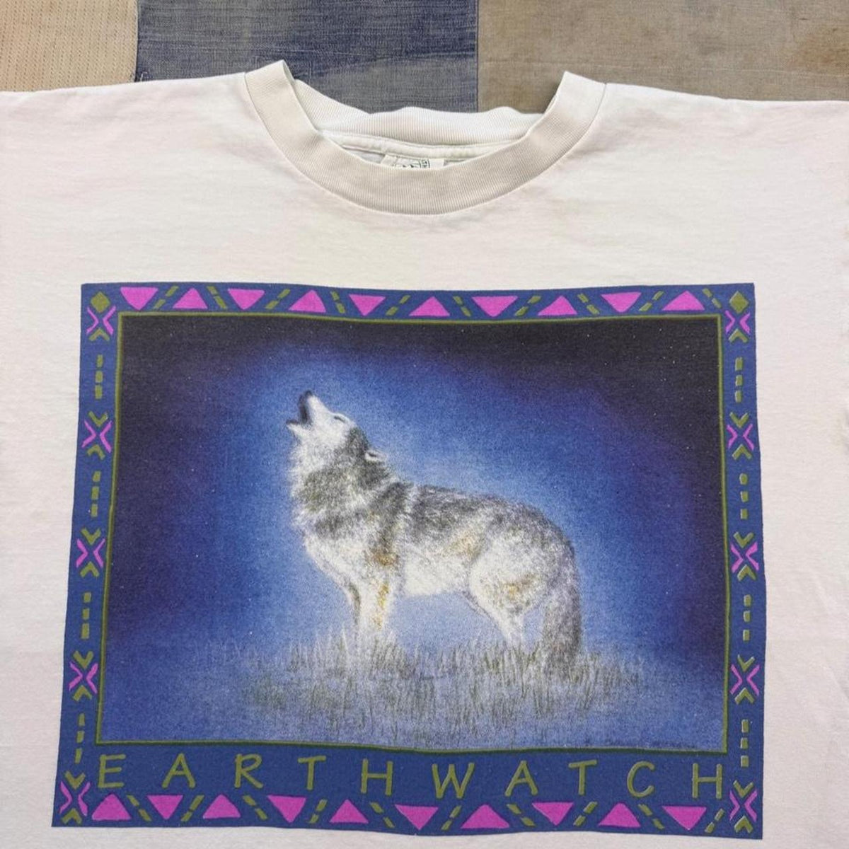 1990s Earthwatch Howling Wolf Nature Graphic Tee | XL
