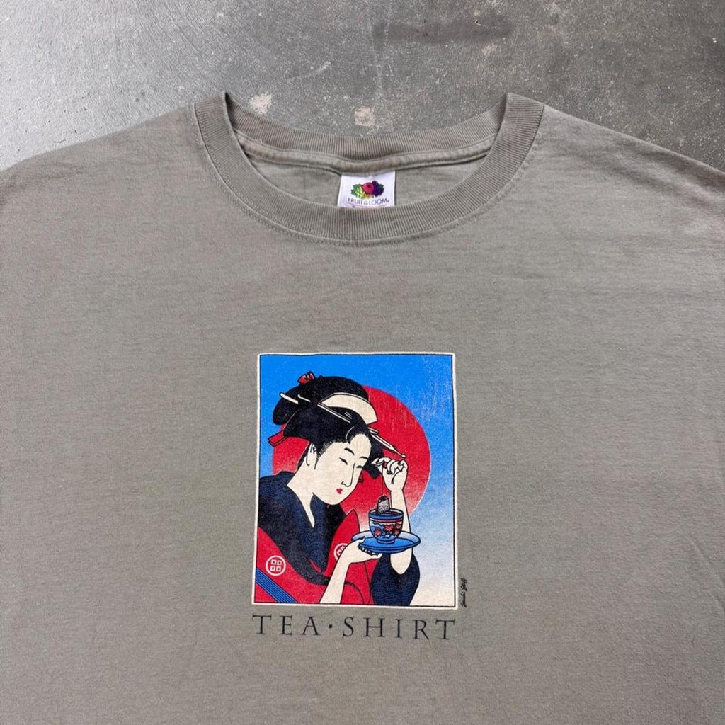 1990s Japanese Geisha Tea Shirt Graphic Tee | Large