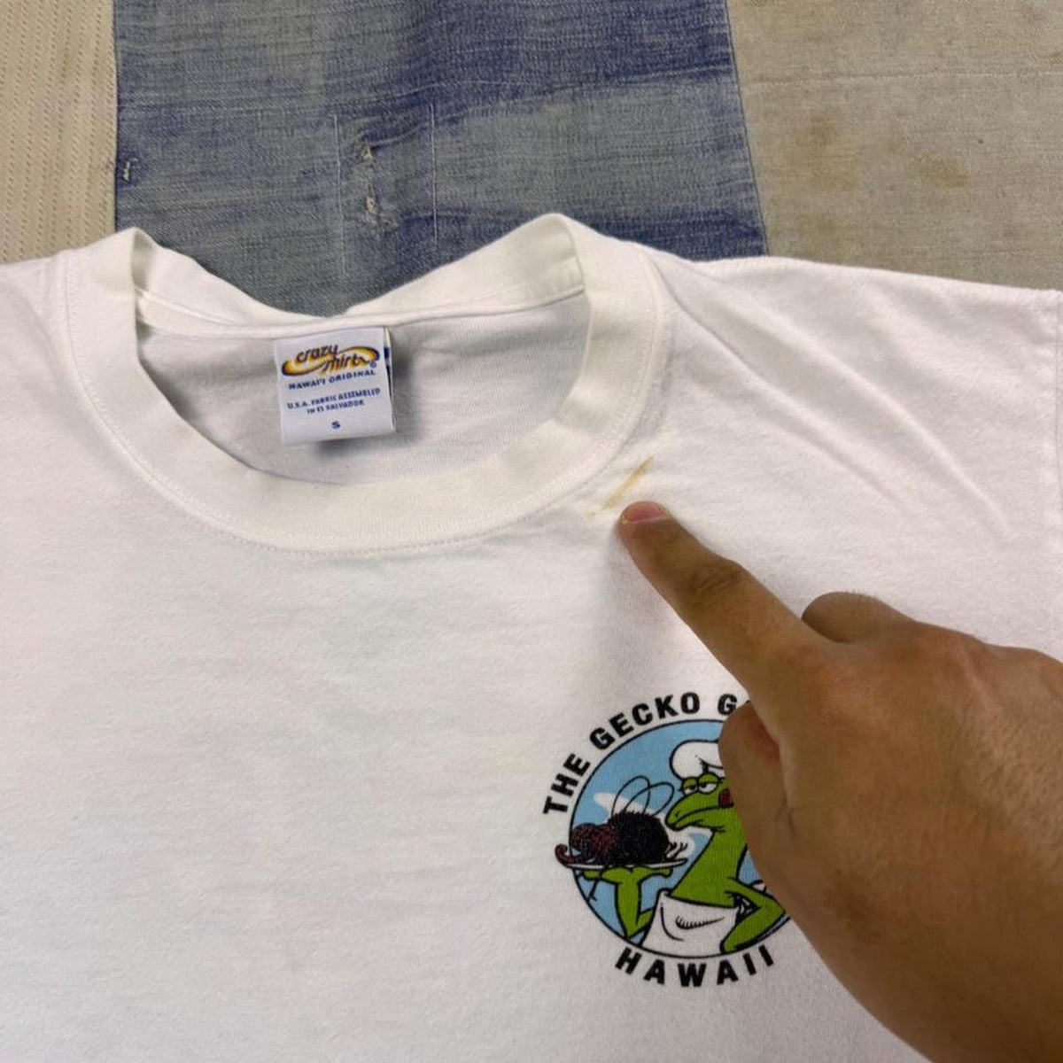 2000s Crazy Shirts Hawaii Stir Fried Gecko Gourmet Tee | Small