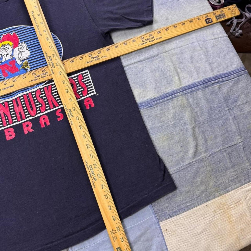 1990s Nebraska Cornhuskers Mascot Graphic Tee | Large