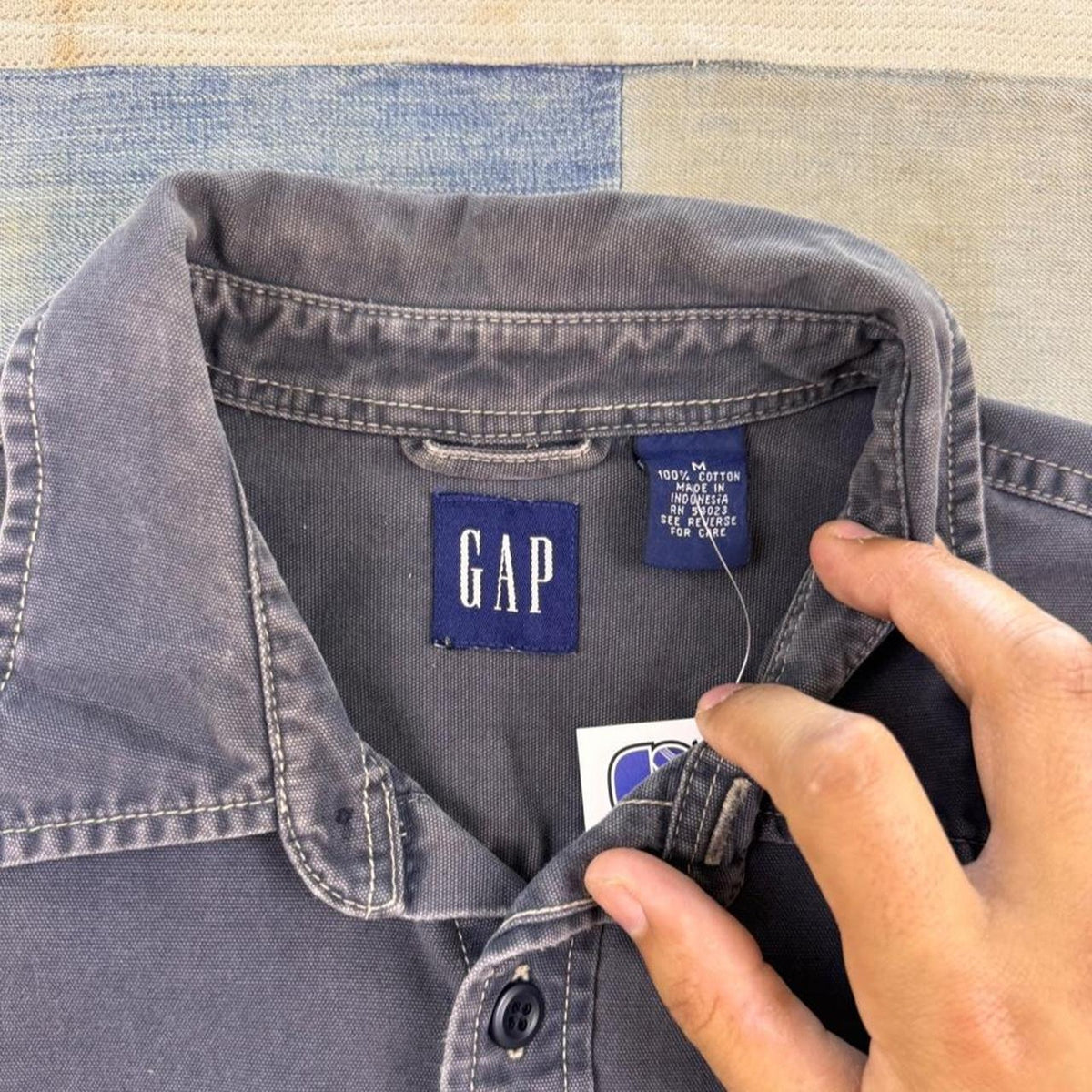 1990s GAP Faded Black Canvas Short Sleeve Shirt | Medium