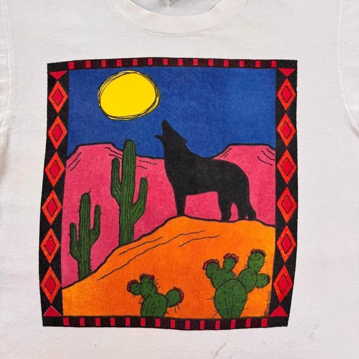 1990s Southwest Coyote Cactus Desert Graphic Tee Made in USA | Medium