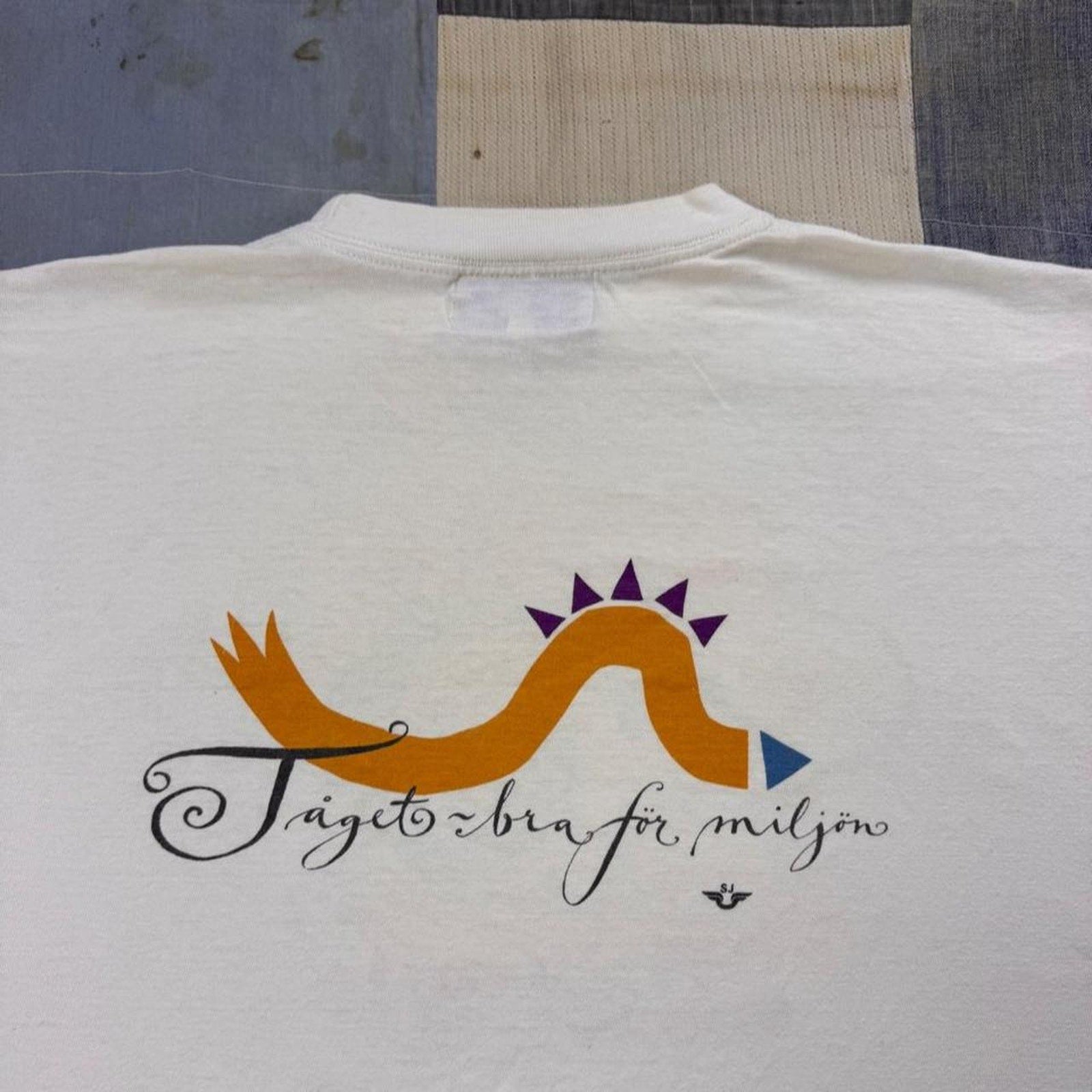 1995 SJ Tjejtrampet Stockholm Graphic Tee | Medium