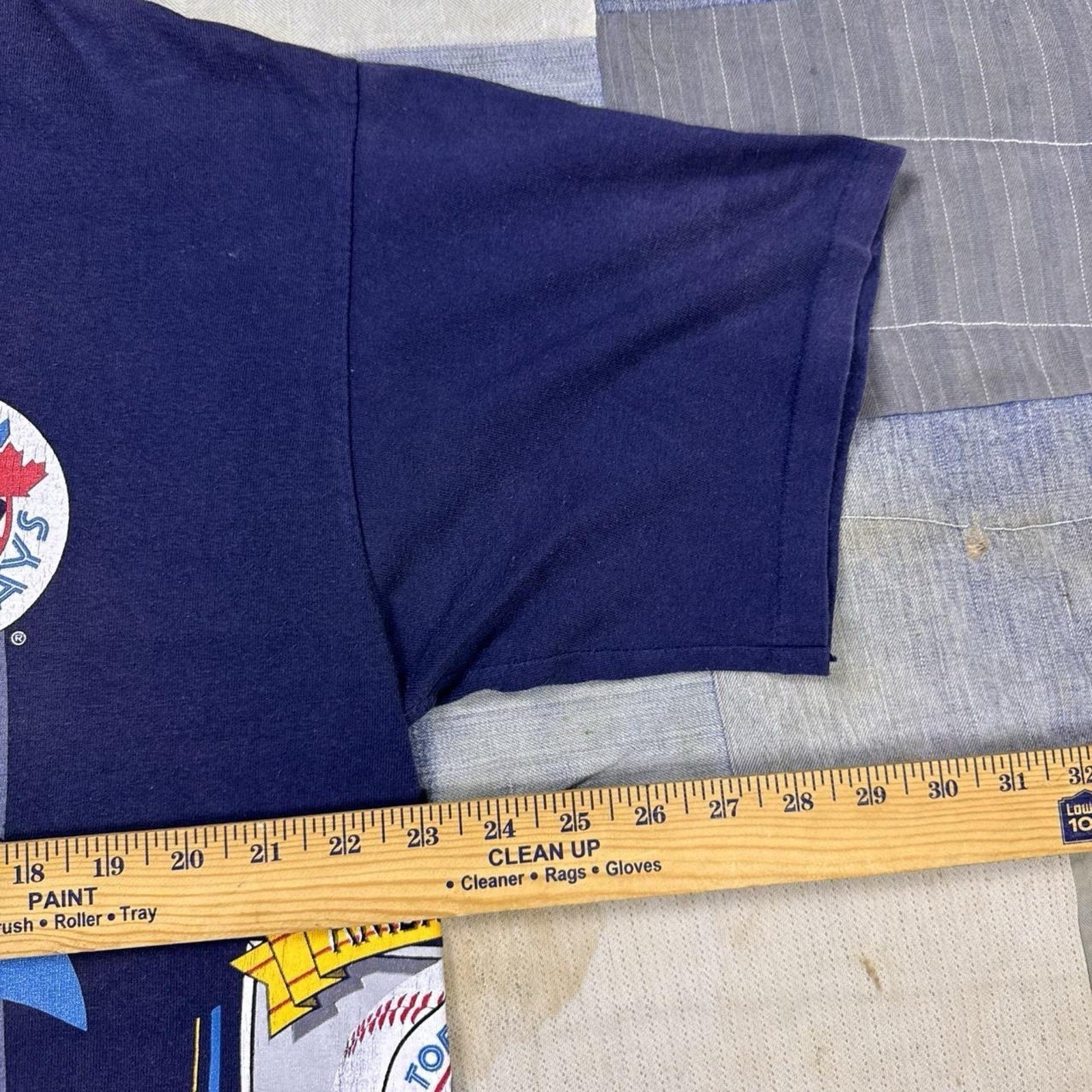Vintage Salem Toronto Blue Jays Around The World MLB T Shirt USA XL 90s