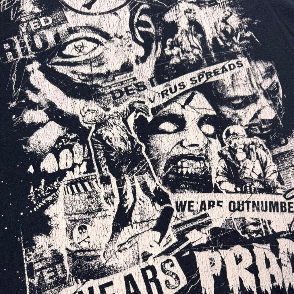 2010 The Devil Wears Prada Zombie EP Outnumbered Band Tee | Medium
