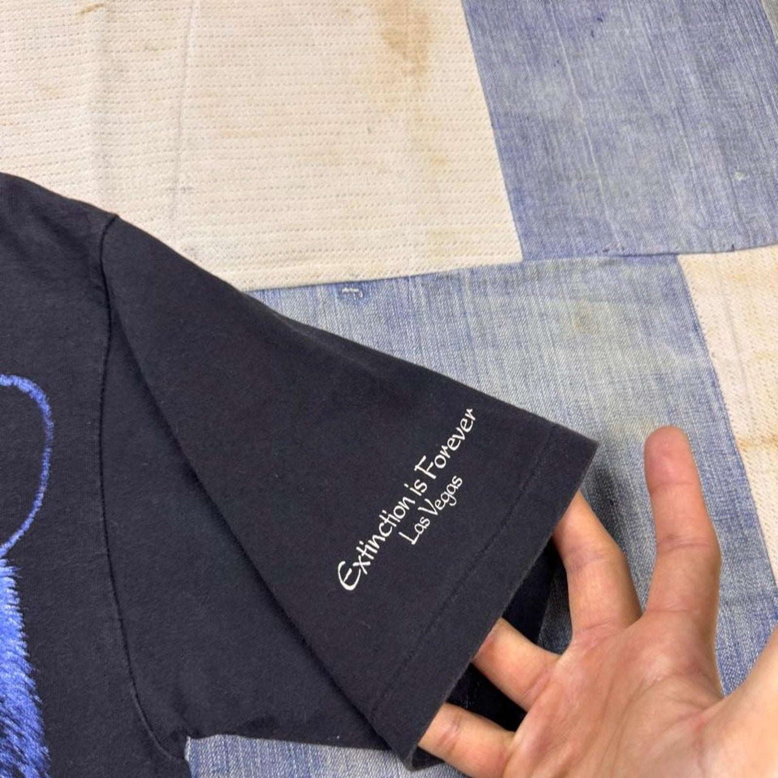 1990s Extinction Is Forever Black Bear Wildlife Tee | Medium