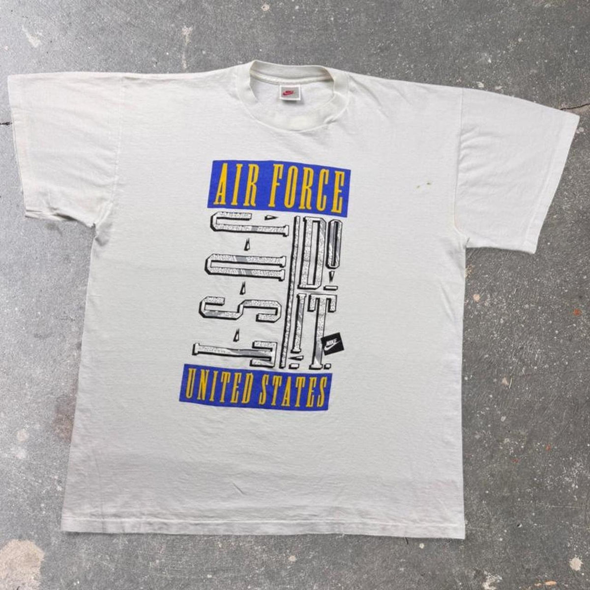 1990s Nike Air Force United States Graphic Tee | XL