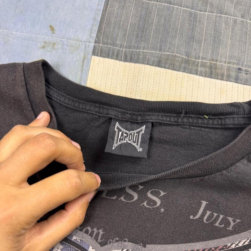 2000s Tapout American Flag Declaration Graphic Tee | 2XL