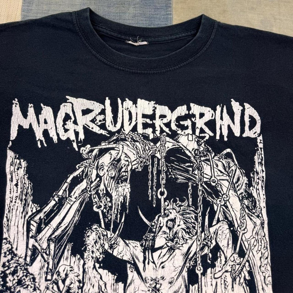 2000s Macabre Underground Horror Graphic Tee | Medium