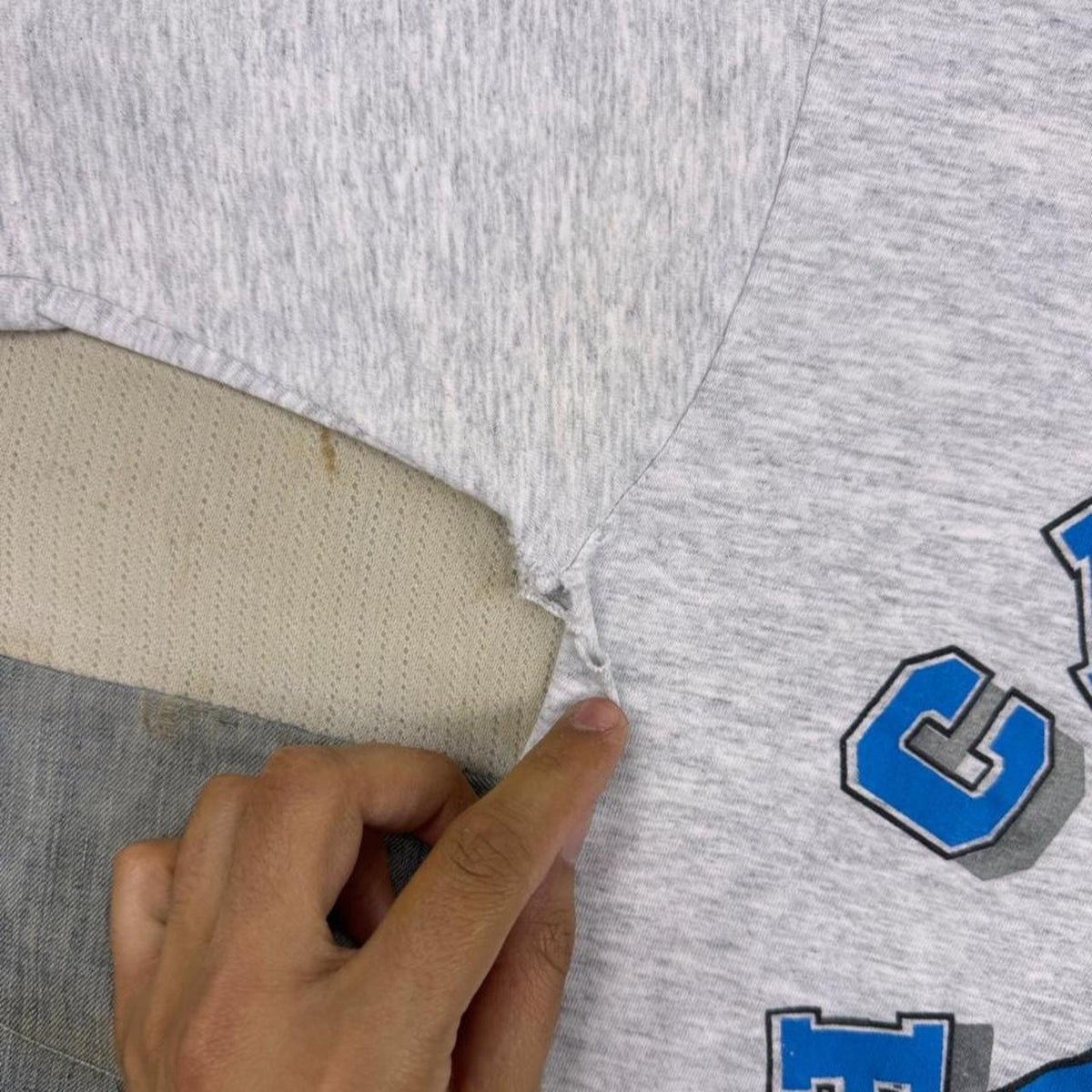 1993 Carolina Panthers NFL Logo Graphic Tee | Large