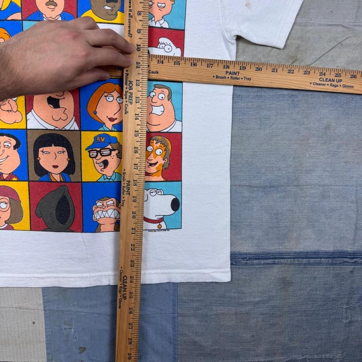 2008 Family Guy Character Grid Tee | S