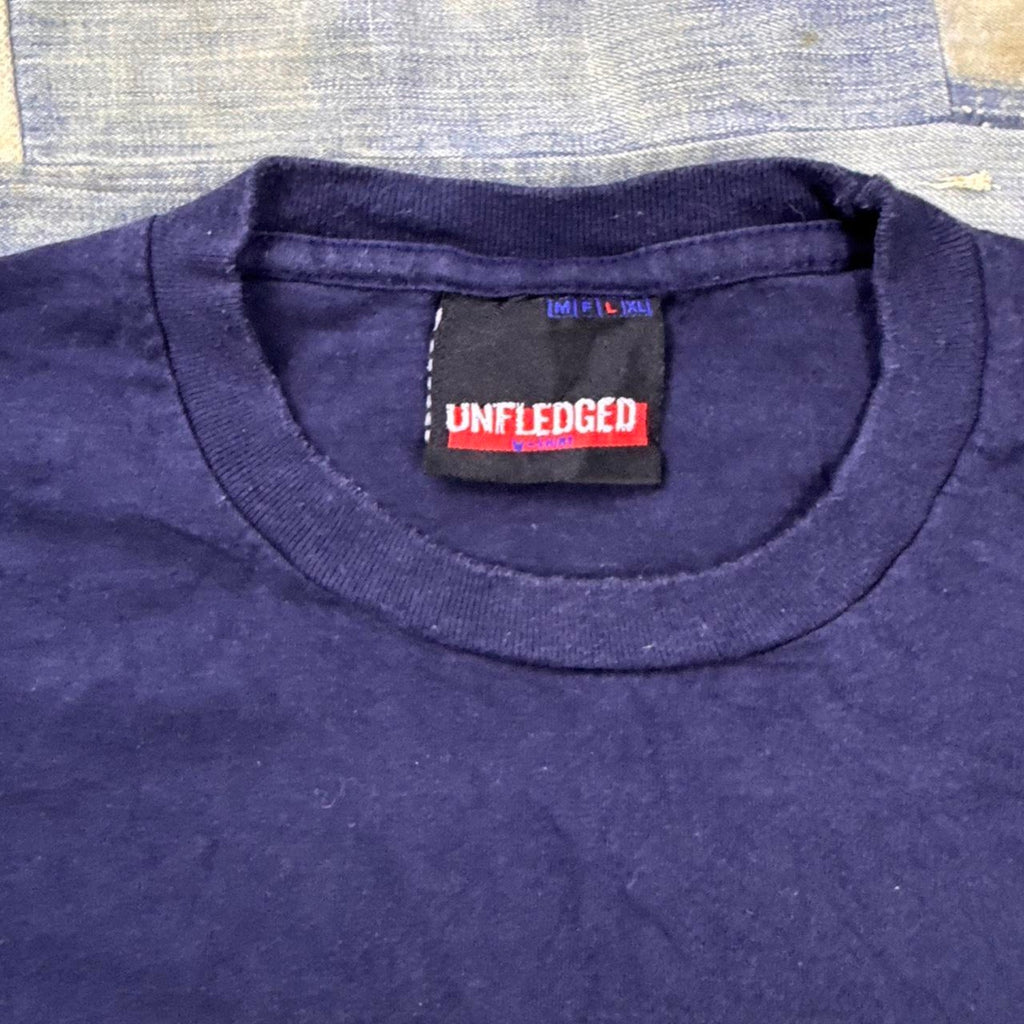 2000s unfledged graphic Tee | Large