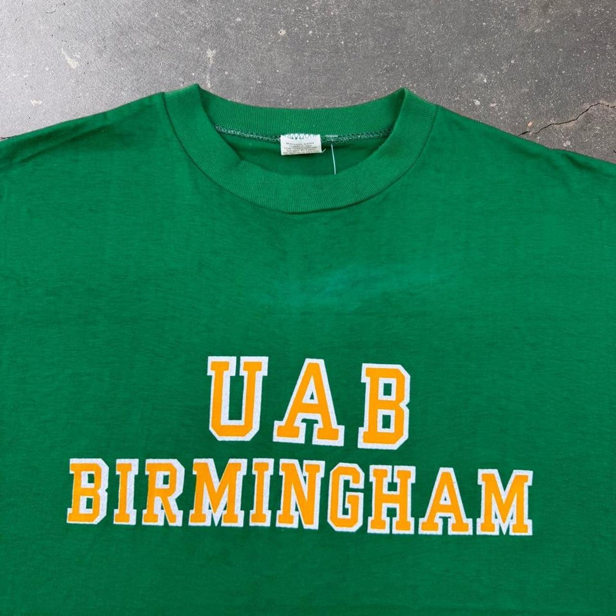 1980s Velva Sheen UAB Birmingham Blazers College Graphic Tee Green | Medium