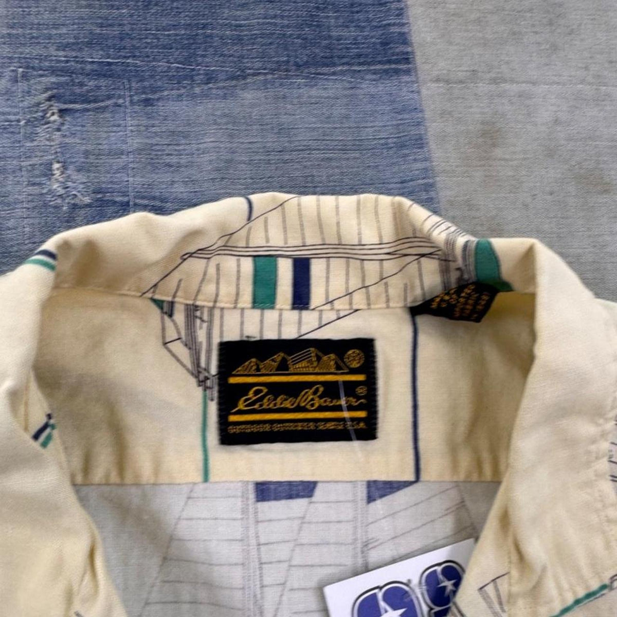 1980s Eddie Bauer Sailboat Nautical Print Camp Collar Shirt Made in USA | Large