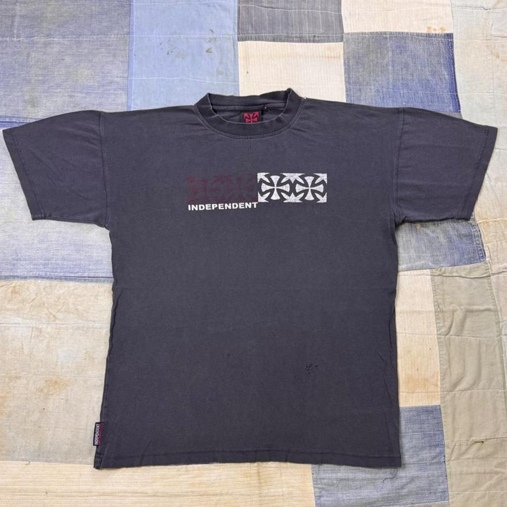 2000s Independent Trucks Cross Logo Skate Tee | Medium
