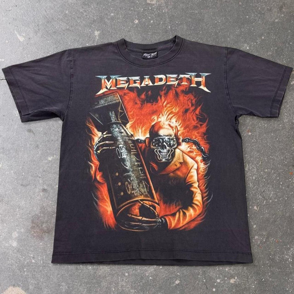 2000s Megadeth Vic Rattlehead Nuclear Missile Band Tee | Medium
