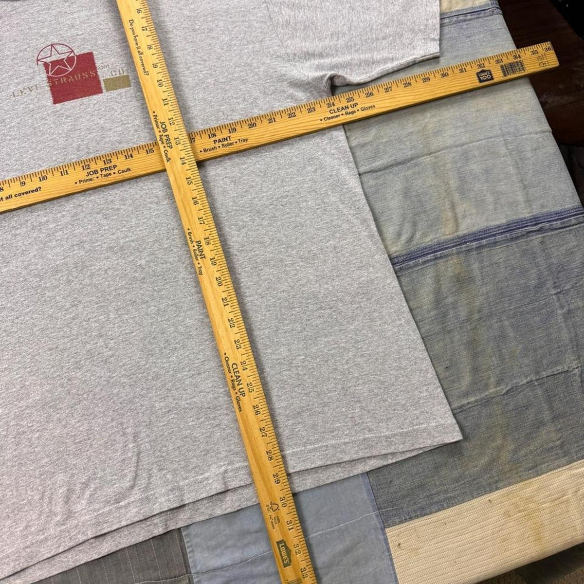 1990s Levi's Red Tab Graphic Tee | XL