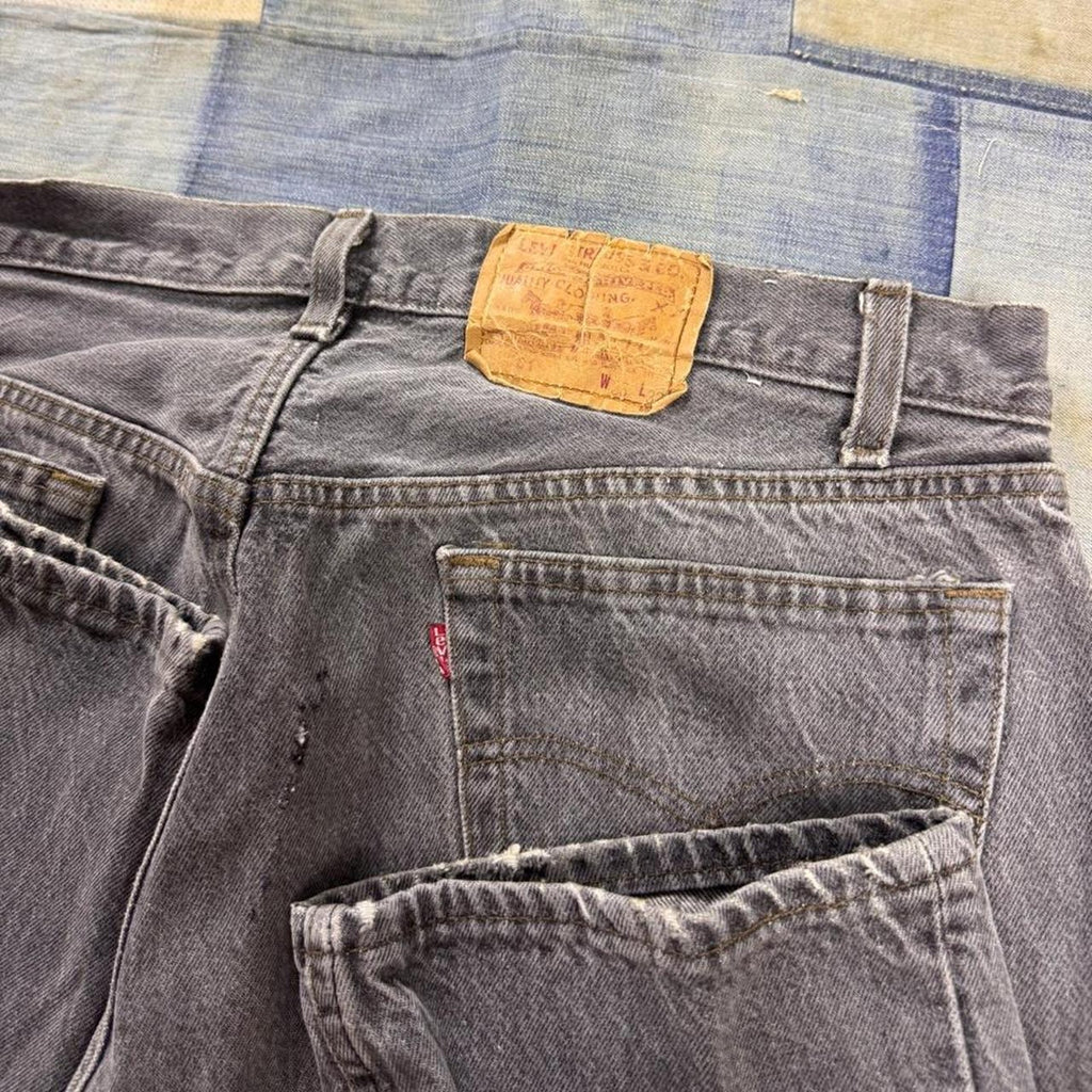 1990s Levi’s 501 Faded Gray Denim Jeans | 34x30