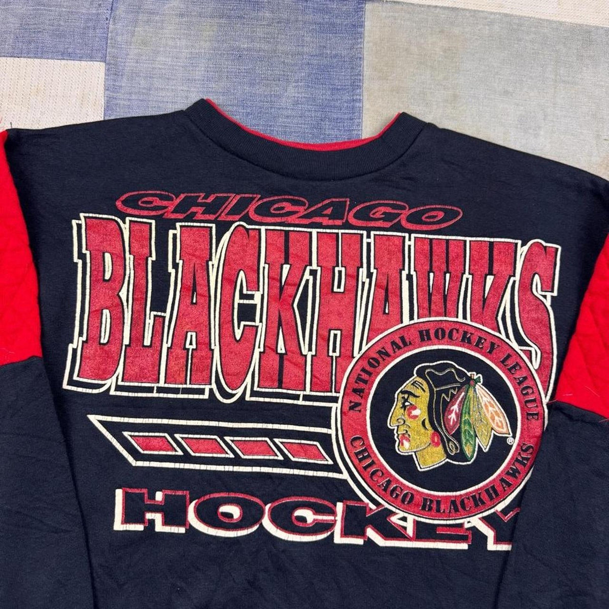 1990s Chicago Blackhawks Crewneck Sweatshirt Black Red NHL Hockey | Youth L