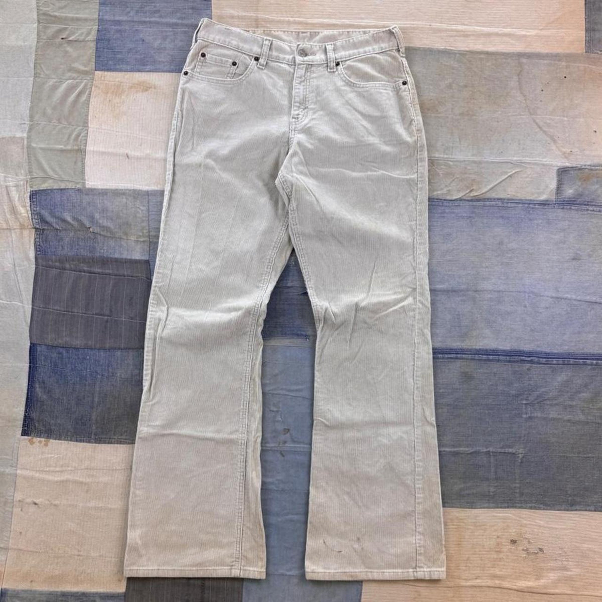 1990s Levi's 515 Cream Tan Corduroy Bootcut Pants | 30 x 31.5