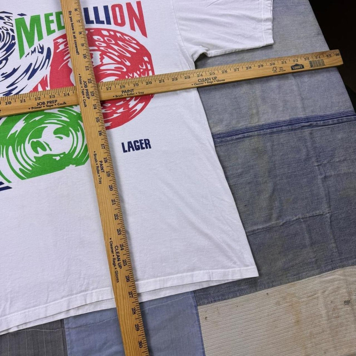 1990s Medallion Lager Beer Graphic Tee | XL