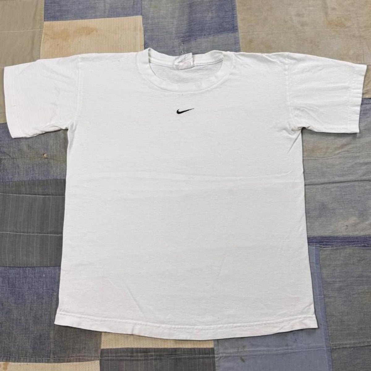 1990s Nike Center Mini Swoosh Embroidered Tee | Medium