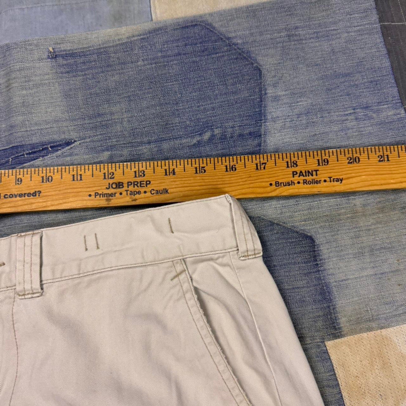 1990s Polo Ralph Lauren cream cargo pants | 32x32