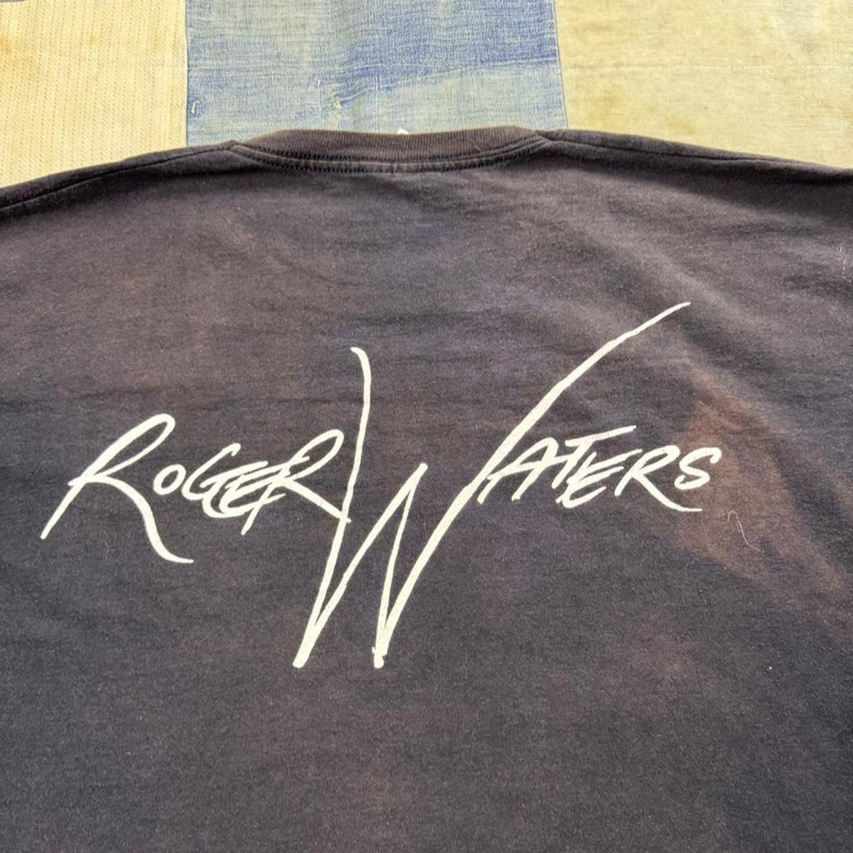 1990s Roger Waters Pink Floyd The Wall Graphic Tee | Large