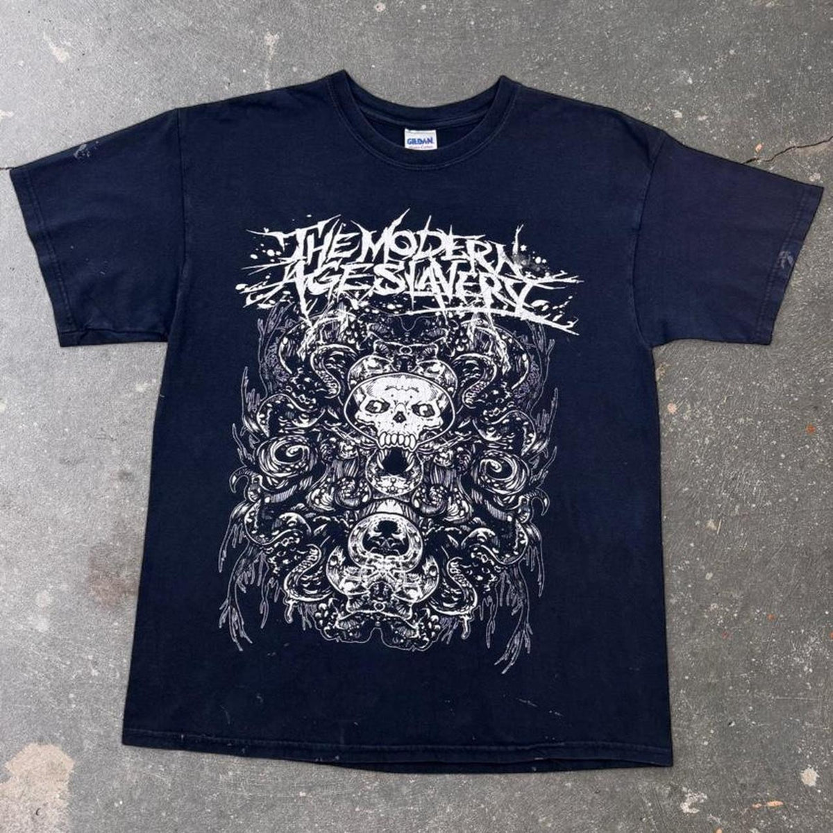 2000s The Modern Age Slavery Skull Metal Band Tee | Large