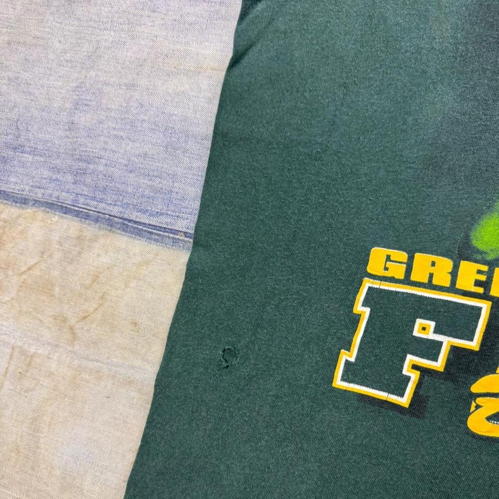 1999 Green Bay Packers Brett Favre Graphic Tee | Large