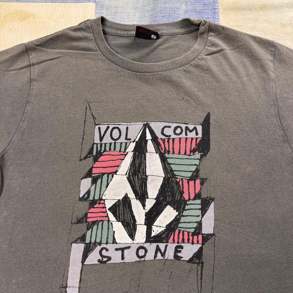 2000s Volcom Stone Abstract Graphic Tee | Large
