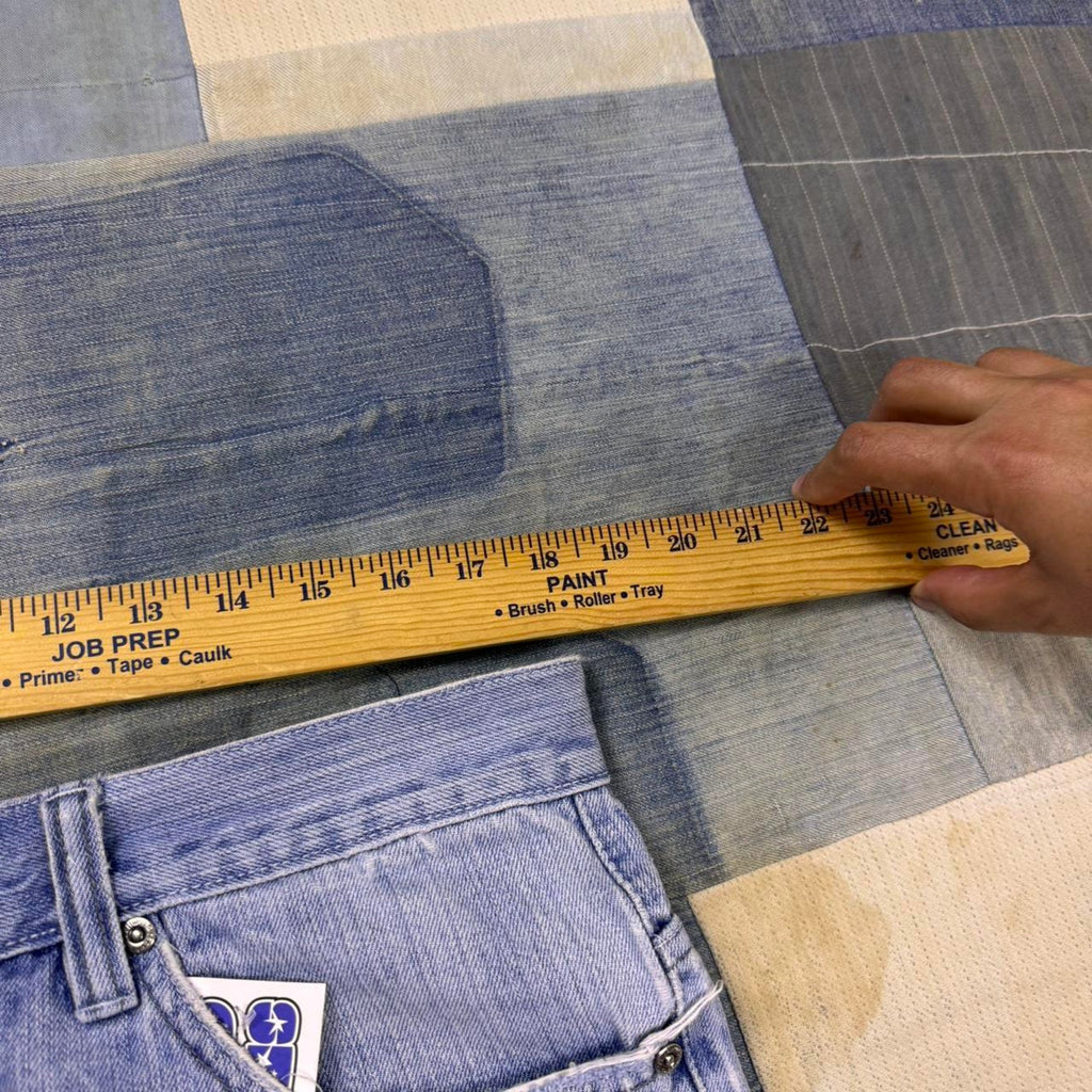 2000s Ecko Unltd light wash baggy jeans | 37 x 28